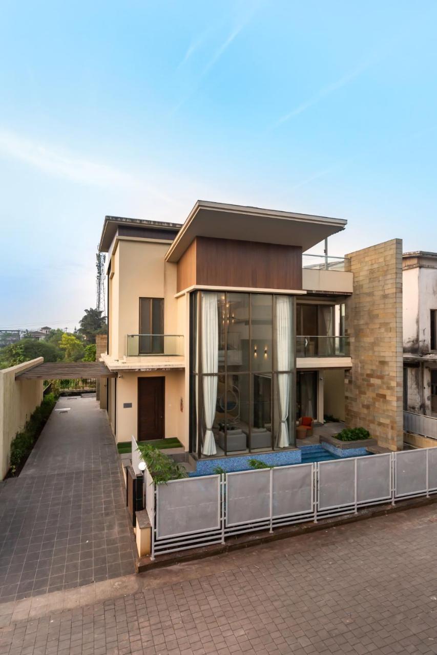 Saffronstays Aspen, Lonavala - Luxury Pool Villa With Games And Tv Room Near Bhushi Dam Eksteriør billede