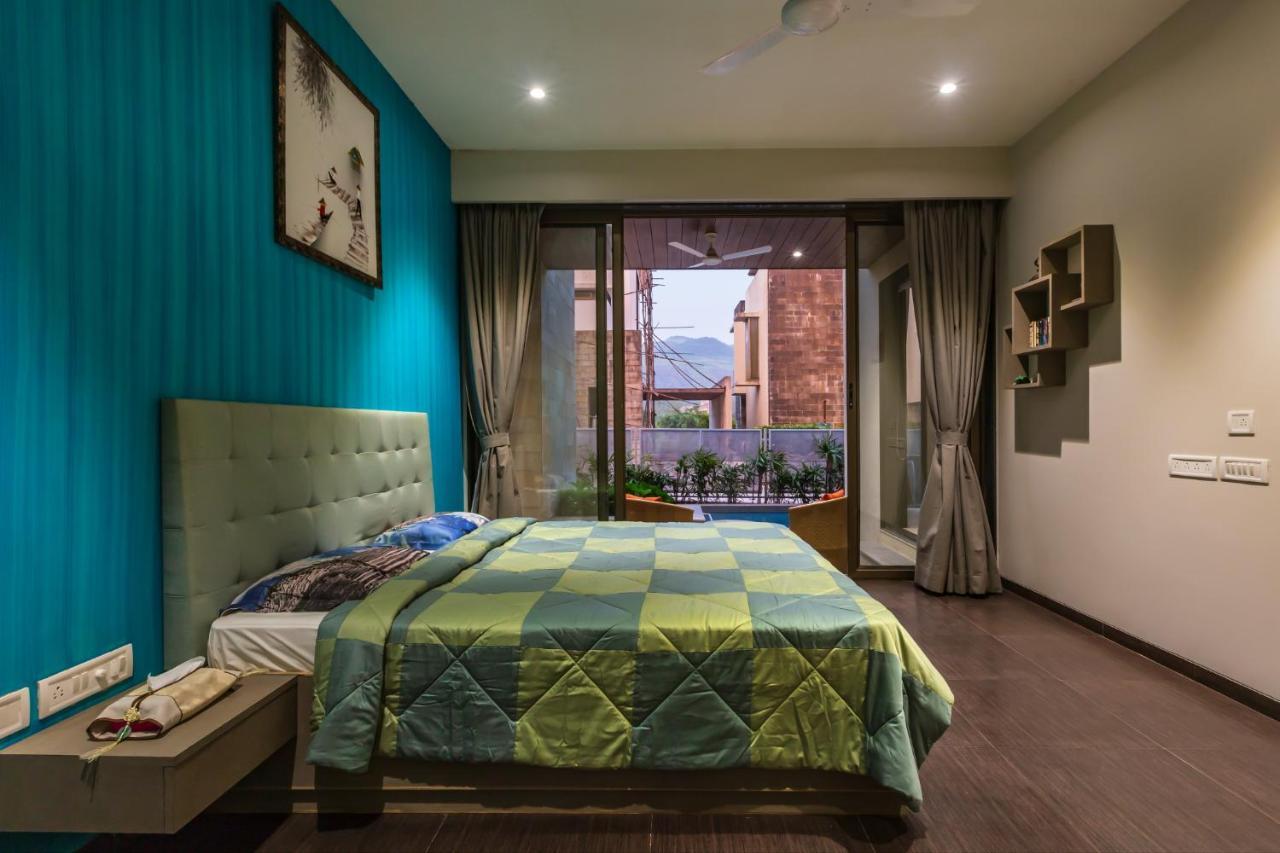Saffronstays Aspen, Lonavala - Luxury Pool Villa With Games And Tv Room Near Bhushi Dam Eksteriør billede